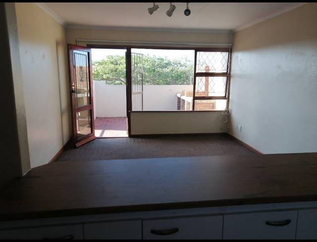 3 BEDROOM TOWNHOUSE RENTED IN HUMEWOOD
